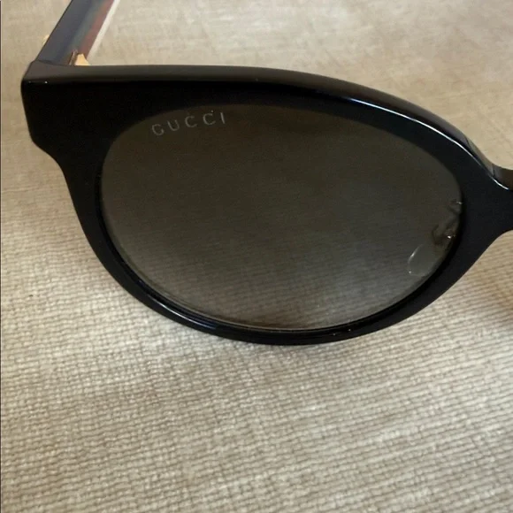 Gucci Classic Black Sunglasses